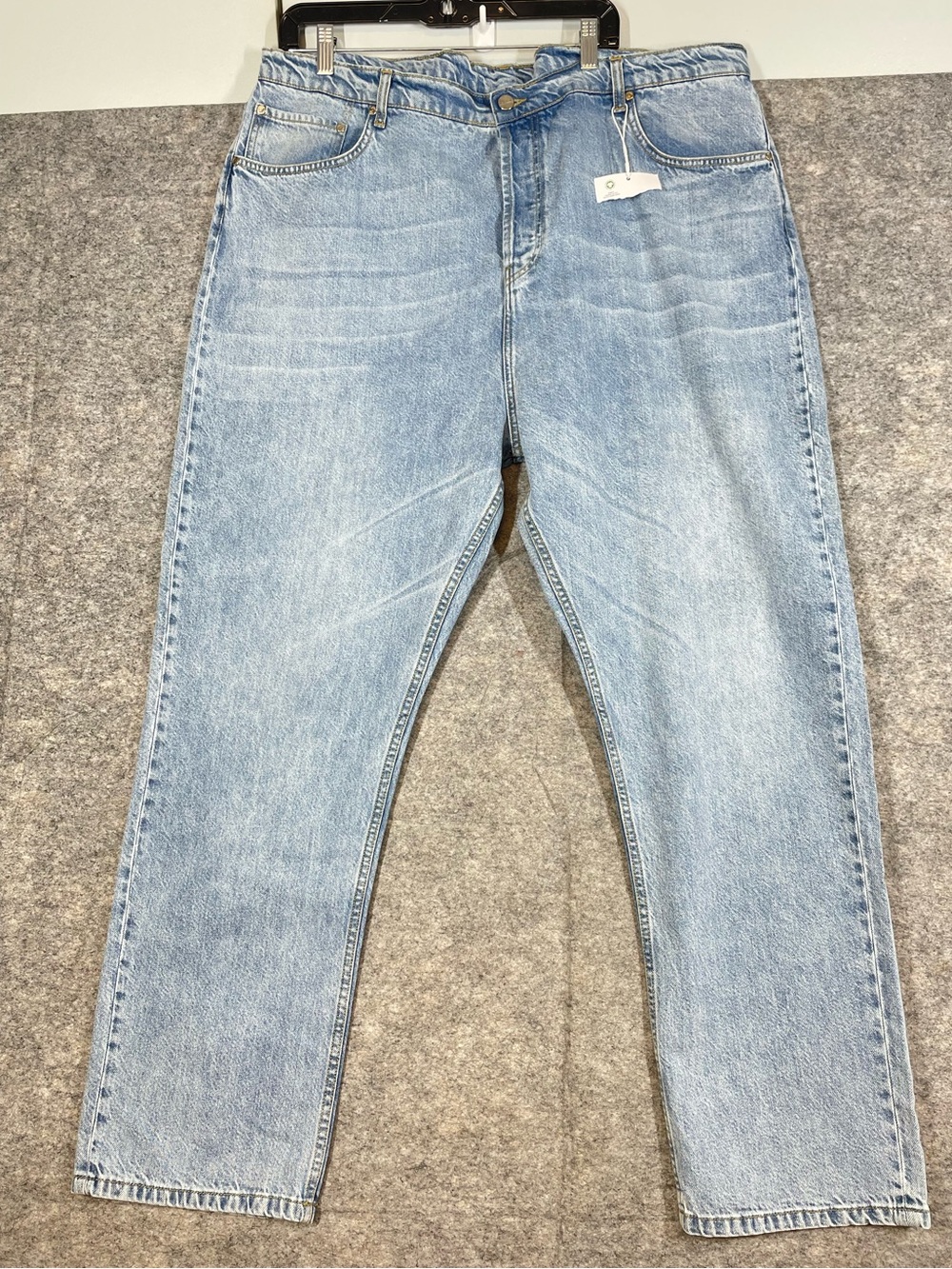 Djerf Avenue Relaxed Jeans 34 Light Wash High Rise Straight Leg Soft Denim Chic